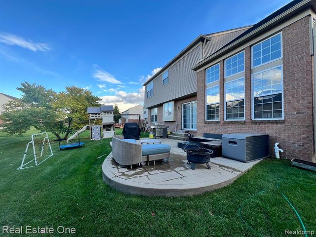 49325 E Central Park, Shelby Twp, MI 48317