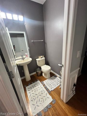 49325 E Central Park, Shelby Twp, MI 48317