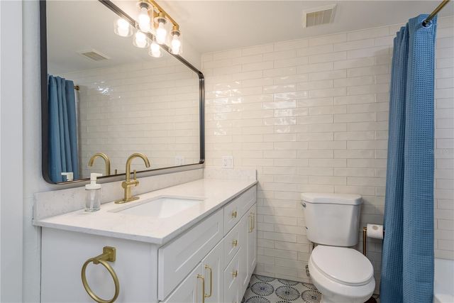 320 ISLAND WAY 209, Clearwater Beach, FL 33767