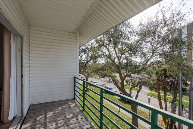 320 ISLAND WAY 209, Clearwater Beach, FL 33767