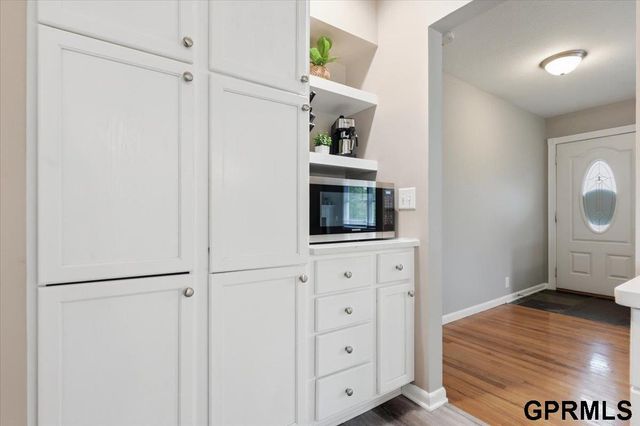 3365 S 108 Street, Omaha, NE 68144