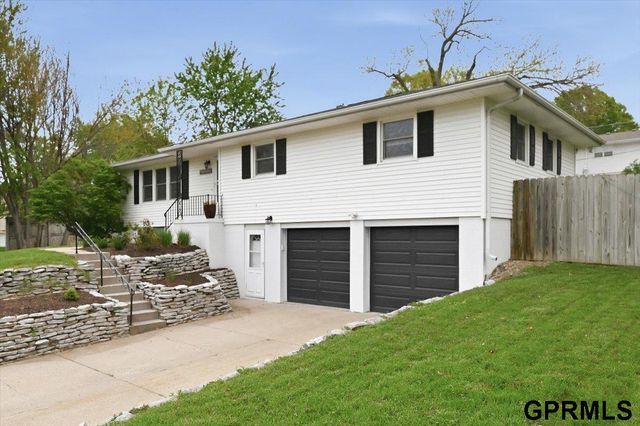 3365 S 108 Street, Omaha, NE 68144