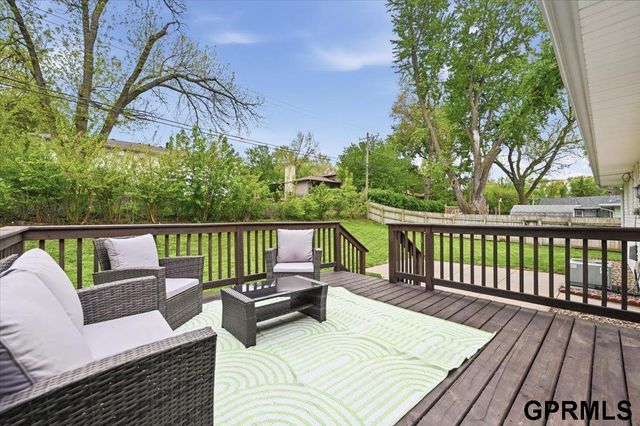 3365 S 108 Street, Omaha, NE 68144