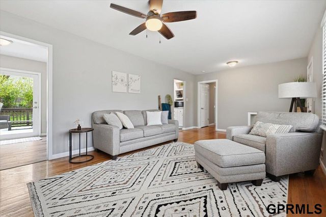 3365 S 108 Street, Omaha, NE 68144