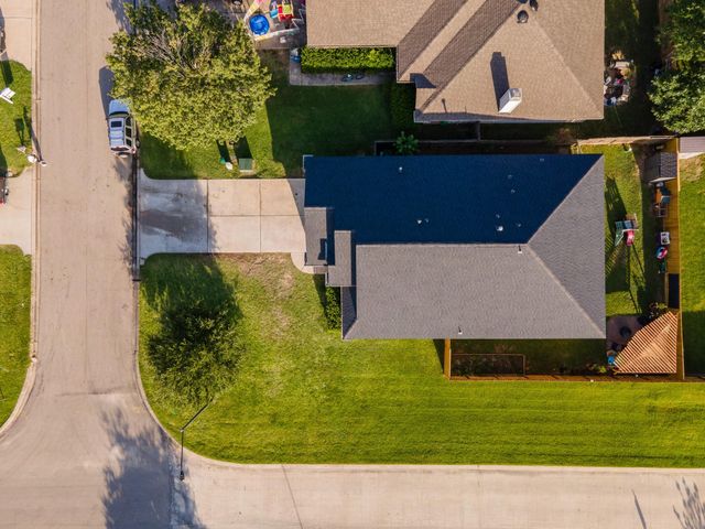 18441 Sunrise Pines Drive, Montgomery, TX 77316
