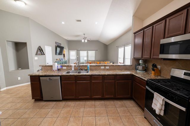 18441 Sunrise Pines Drive, Montgomery, TX 77316