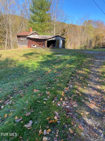 12329 Crab Orchard Road, Coeburn, VA 24230