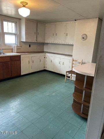 12329 Crab Orchard Road, Coeburn, VA 24230