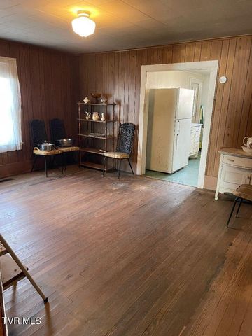 12329 Crab Orchard Road, Coeburn, VA 24230