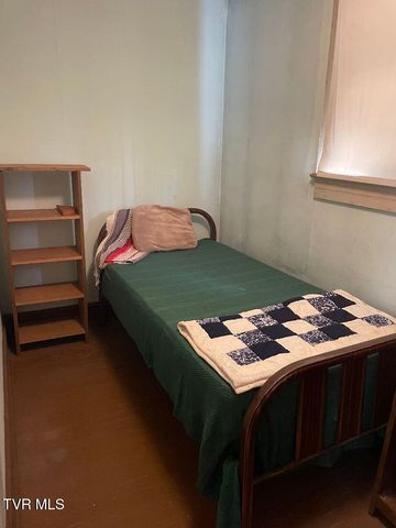 12329 Crab Orchard Road, Coeburn, VA 24230