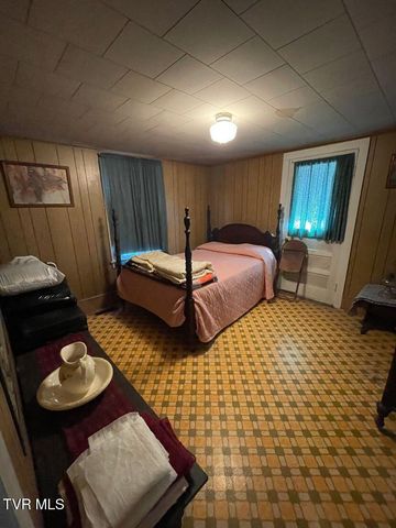 12329 Crab Orchard Road, Coeburn, VA 24230