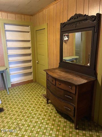 12329 Crab Orchard Road, Coeburn, VA 24230