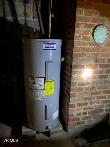 12329 Crab Orchard Road, Coeburn, VA 24230