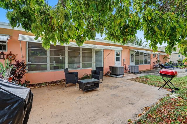 275 South Boulevard C, Boynton Beach, FL 33435