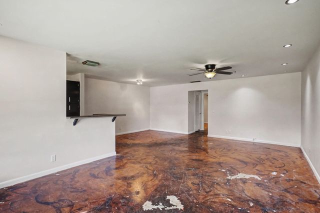 275 South Boulevard C, Boynton Beach, FL 33435