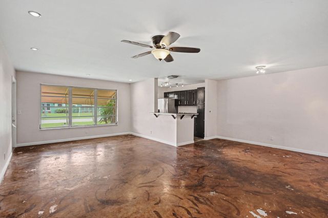 275 South Boulevard C, Boynton Beach, FL 33435