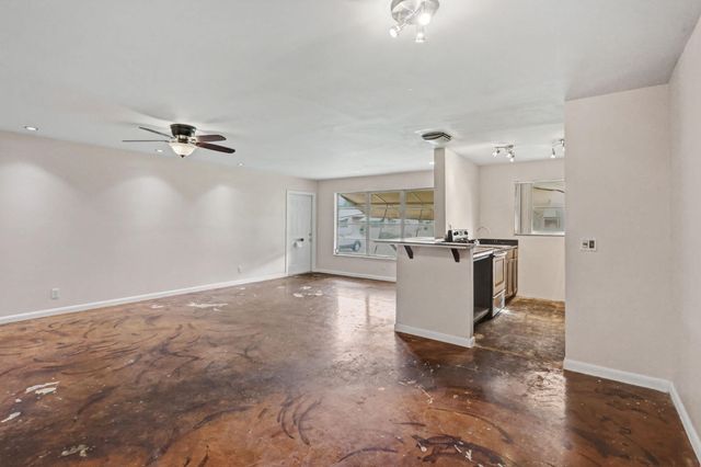 275 South Boulevard C, Boynton Beach, FL 33435