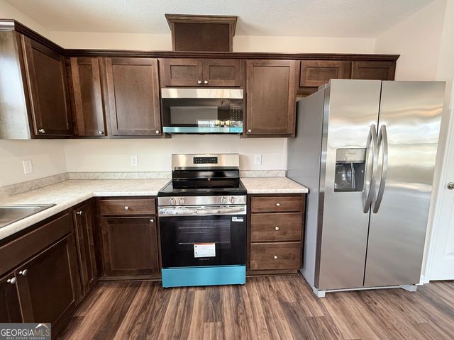 103 Continental Street, Glennville, GA 30427