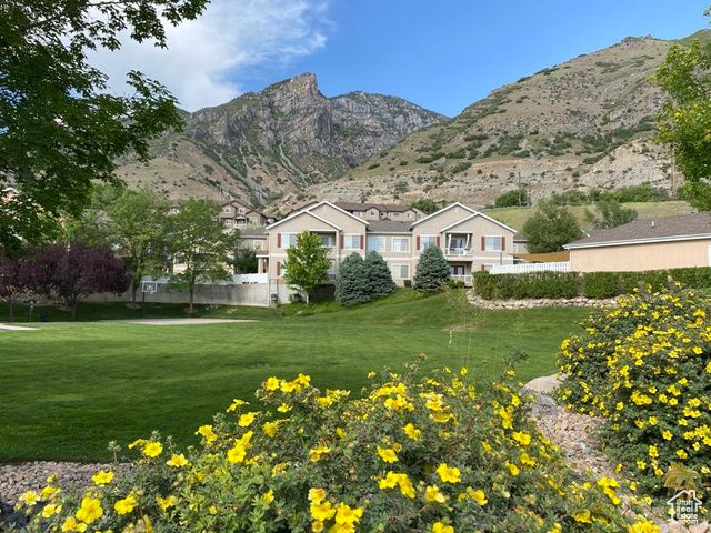 1052 S CANYON MEADOWS DR #4, Provo, UT 84606