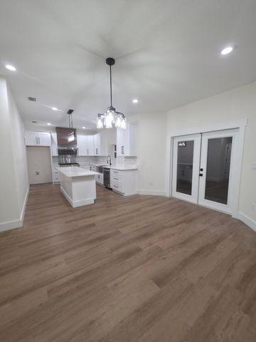 4699 Meadow Lake Drive, Crestview, FL 32539