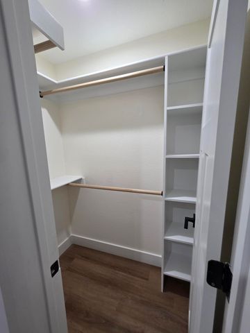 4699 Meadow Lake Drive, Crestview, FL 32539