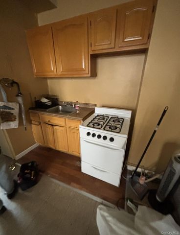 2268 Strauss Street, Brooklyn, NY 11212