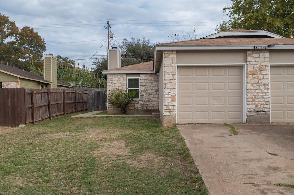 2304 Rachael CT A, Austin, TX 78748