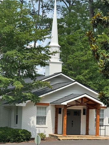 835 Lakeshore NW Drive, Berkeley Lake, GA 30096