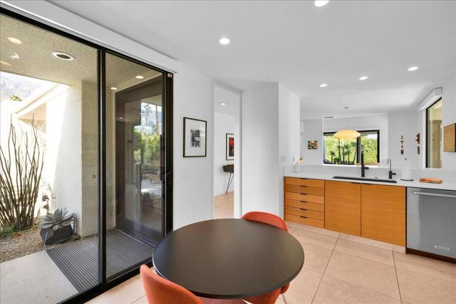 1350 E Marion Way, Palm Springs, CA 92264