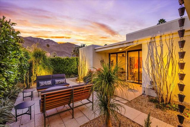 1350 E Marion Way, Palm Springs, CA 92264