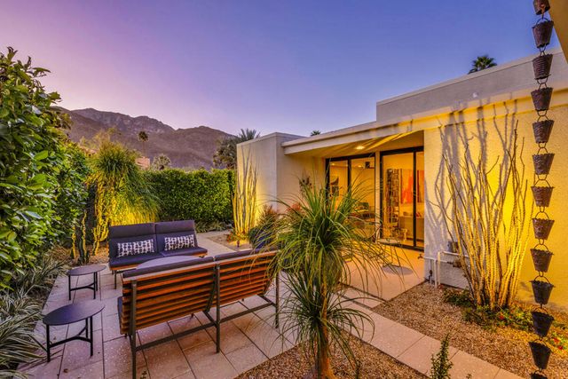 1350 E Marion Way, Palm Springs, CA 92264