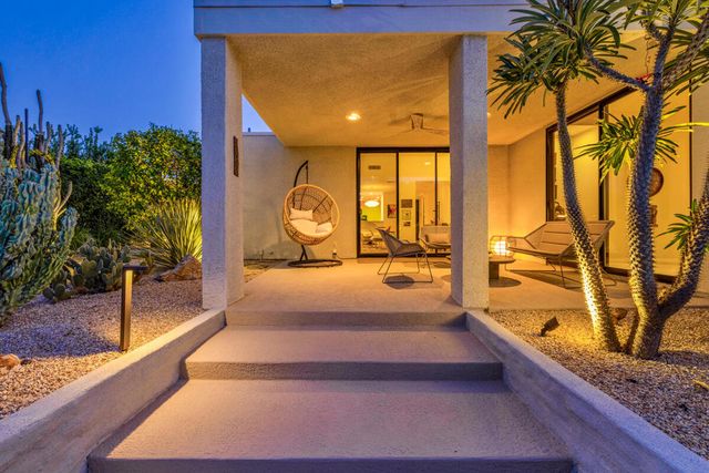 1350 E Marion Way, Palm Springs, CA 92264