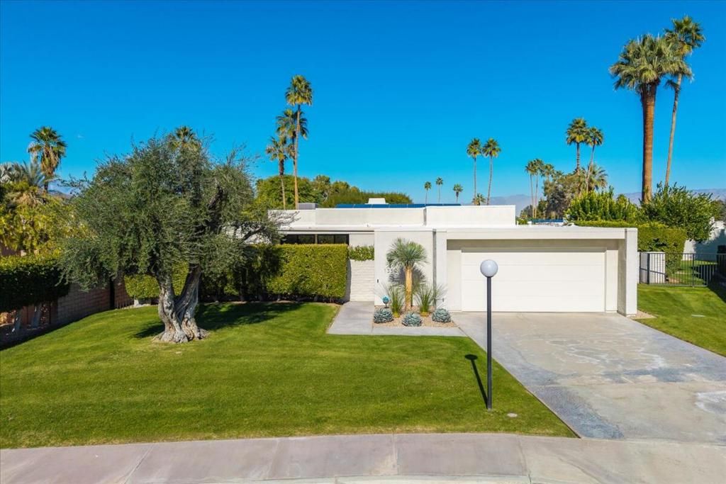 1350 E Marion Way, Palm Springs, CA 92264