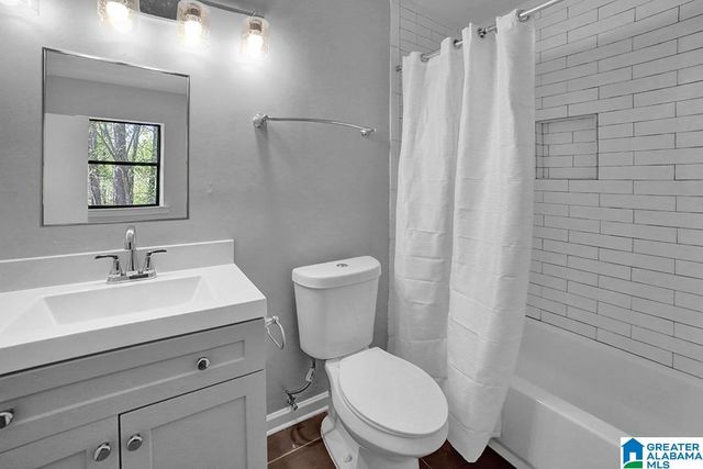 1053 IVY CREEK TRAIL, Hoover, AL 35244