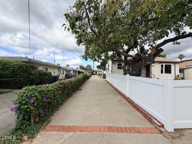 1835 N Oxford Avenue, Pasadena, CA 91104
