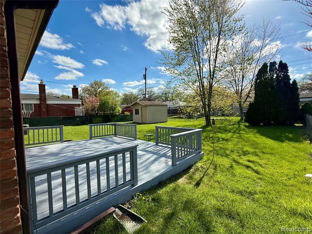 30943 Roselawn Drive, Warren, MI 48088
