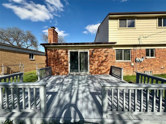 30943 Roselawn Drive, Warren, MI 48088
