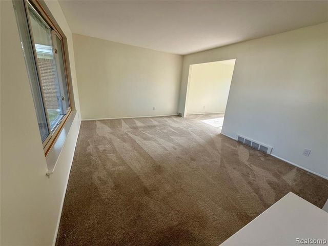 30943 Roselawn Drive, Warren, MI 48088