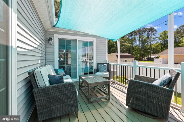 17 NEW CASTLE CT, Ocean View, DE 19970