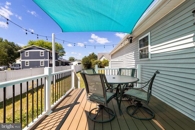 17 NEW CASTLE CT, Ocean View, DE 19970