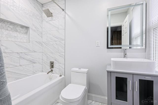 6503 E Ledge Street, Cincinnati, OH 45227