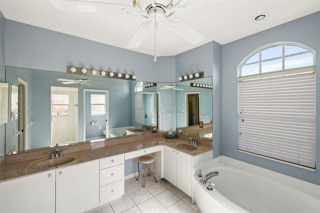 12942 SW KINGSWAY CIRCLE, Lake Suzy, FL 34269