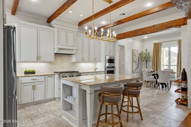 204 Reservoir Road, Broussard, LA 70518