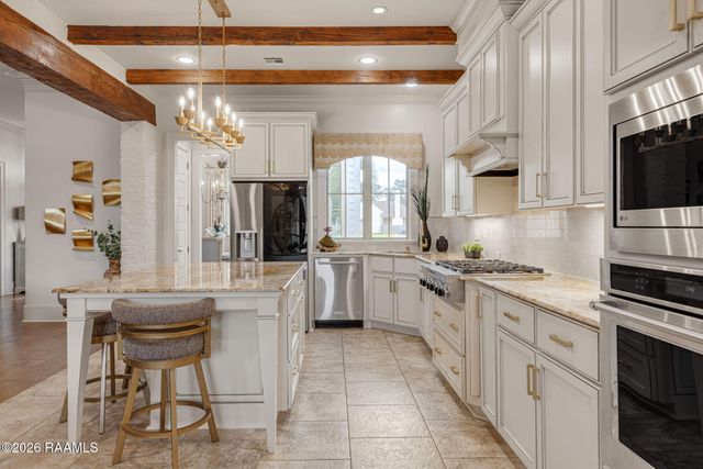 204 Reservoir Road, Broussard, LA 70518