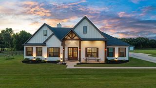 7360 Shady Oak Drive, Aubrey, TX 76227