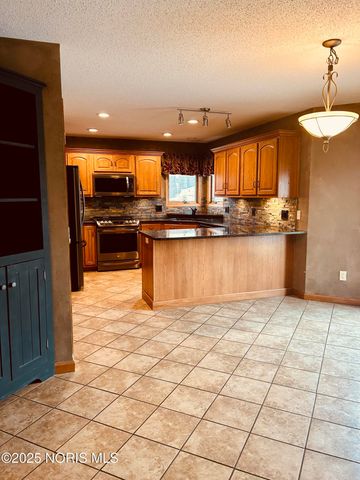 16453 Rd 63, Antwerp, OH 45813