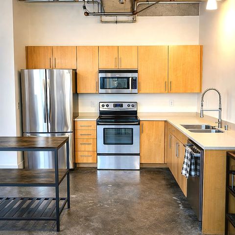 1001 Belleview Street 202, Dallas, TX 75215