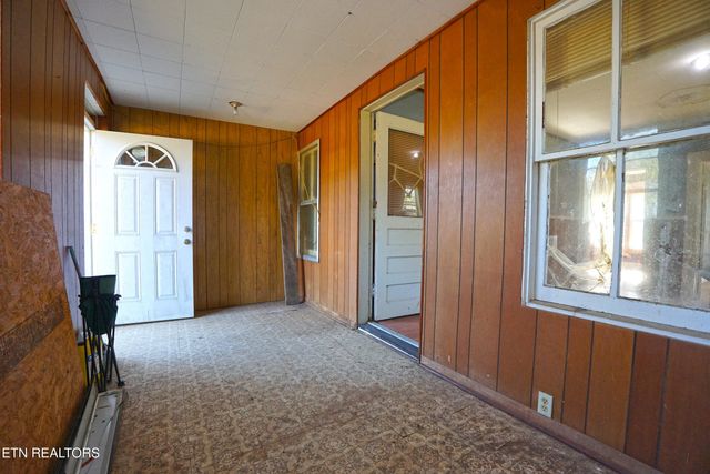 182 County Road 900, Etowah, TN 37331