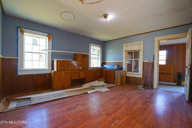 182 County Road 900, Etowah, TN 37331