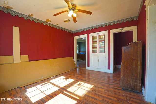 182 County Road 900, Etowah, TN 37331